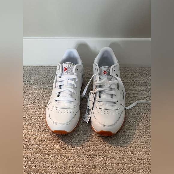 Reebok Classic White Sneakers - Picture 3 of 7